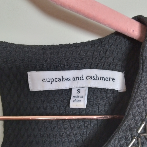 Cupcakes and Cashmere Black Madora Jeweled Neckline Waffle Knit Dress Size Small - Picture 10 of 12